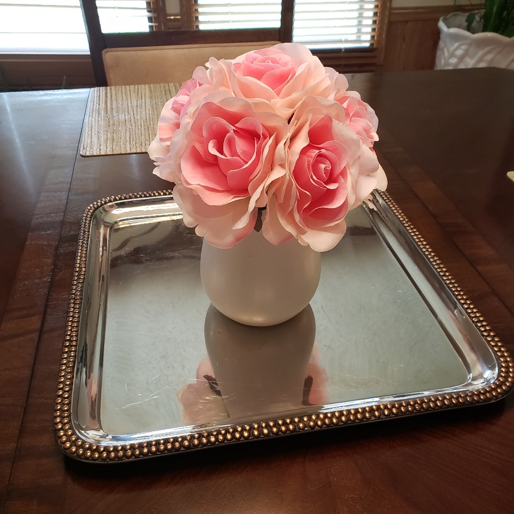 Flower arrangement - Picture 2 of 2